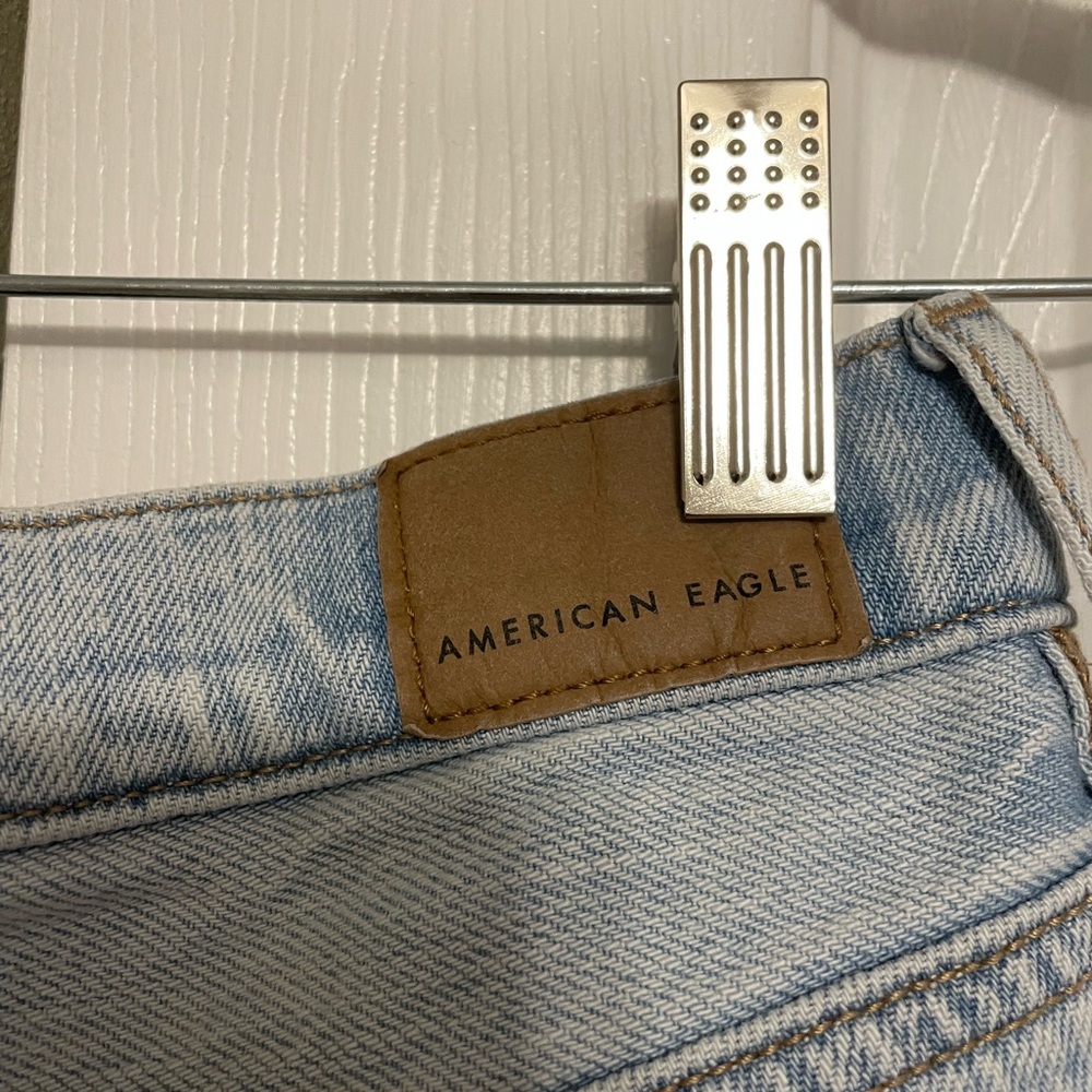 American Eagle Mom Jean Size 8 - Picture 4 of 5